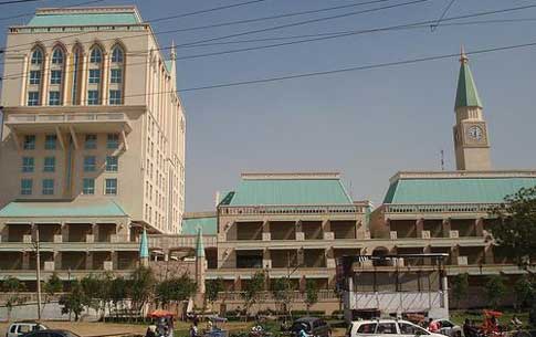 offices in dlf city court