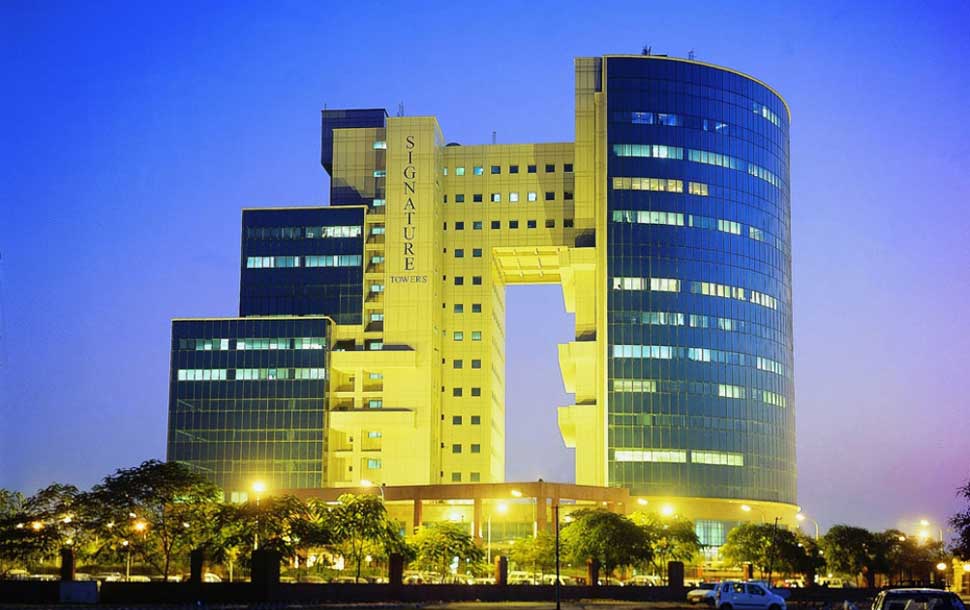 offices in signature tower gurgaon